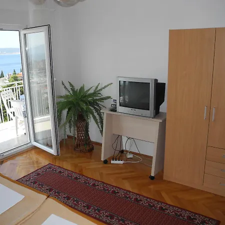 Appartement Bed With 3 Bedrooms And Balcony