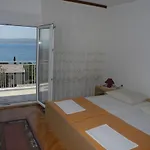 Bed With 3 Bedrooms And Balcony Apartment Selce