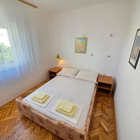 Διαμέρισμα Bed With 3 Bedrooms And Balcony *